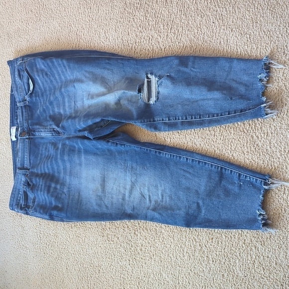 Lane Bryant  Distressed High Rise Skinny Curvy Fit Flex Magic Waistband Size 28 - Picture 3 of 9